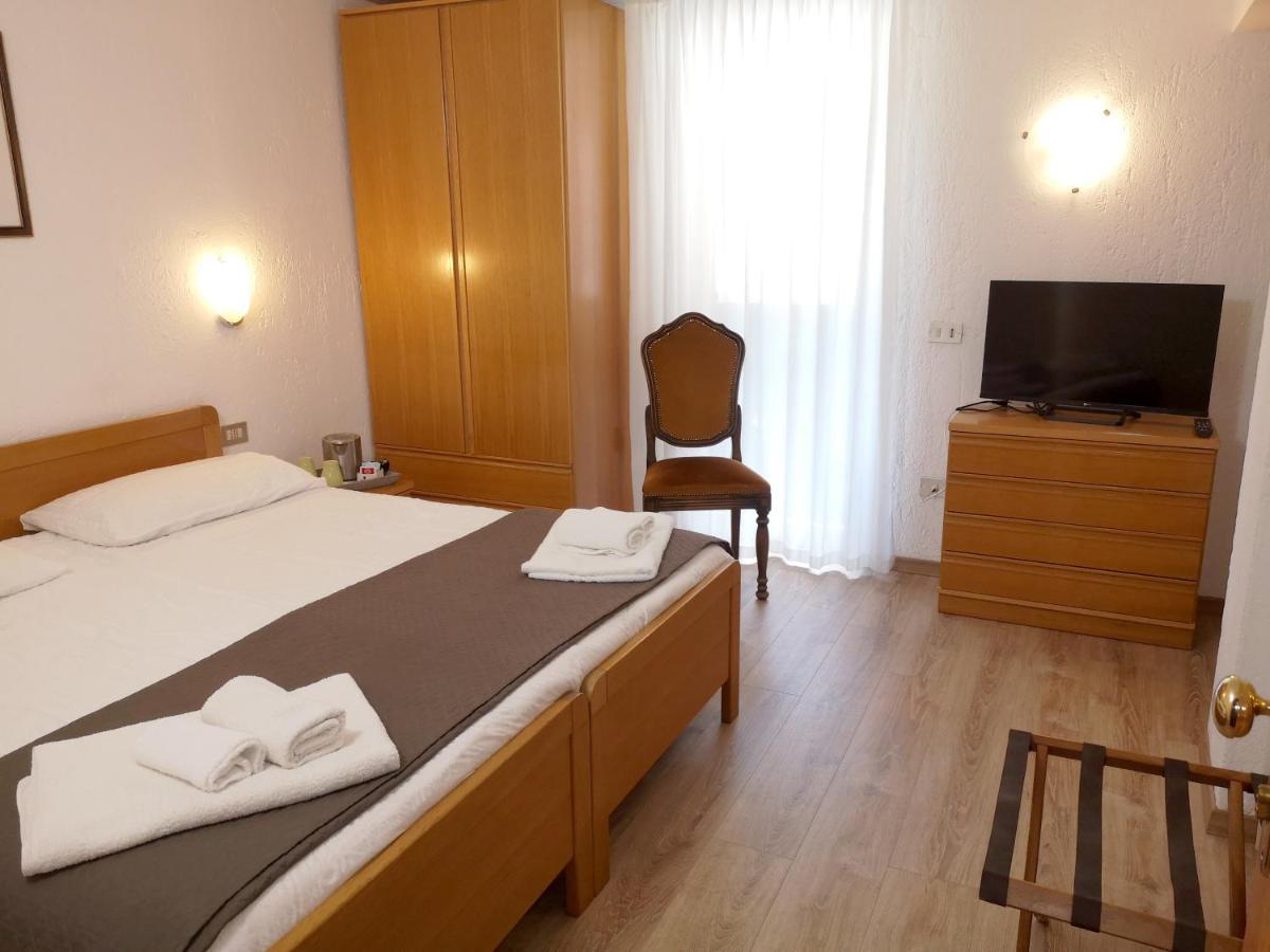 Hotel Villa Milano Пейо Фонти Экстерьер фото